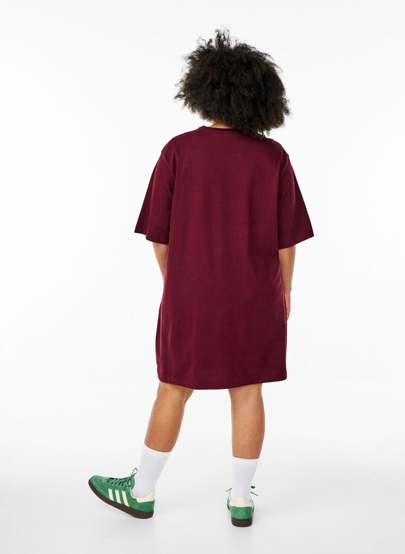 Knee-length cotton T-shirt dress, Red, Model image number 2
