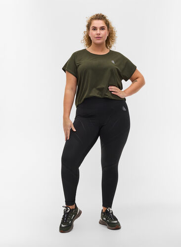 Cropped gym leggings with textured pattern, Black, Model image number 0