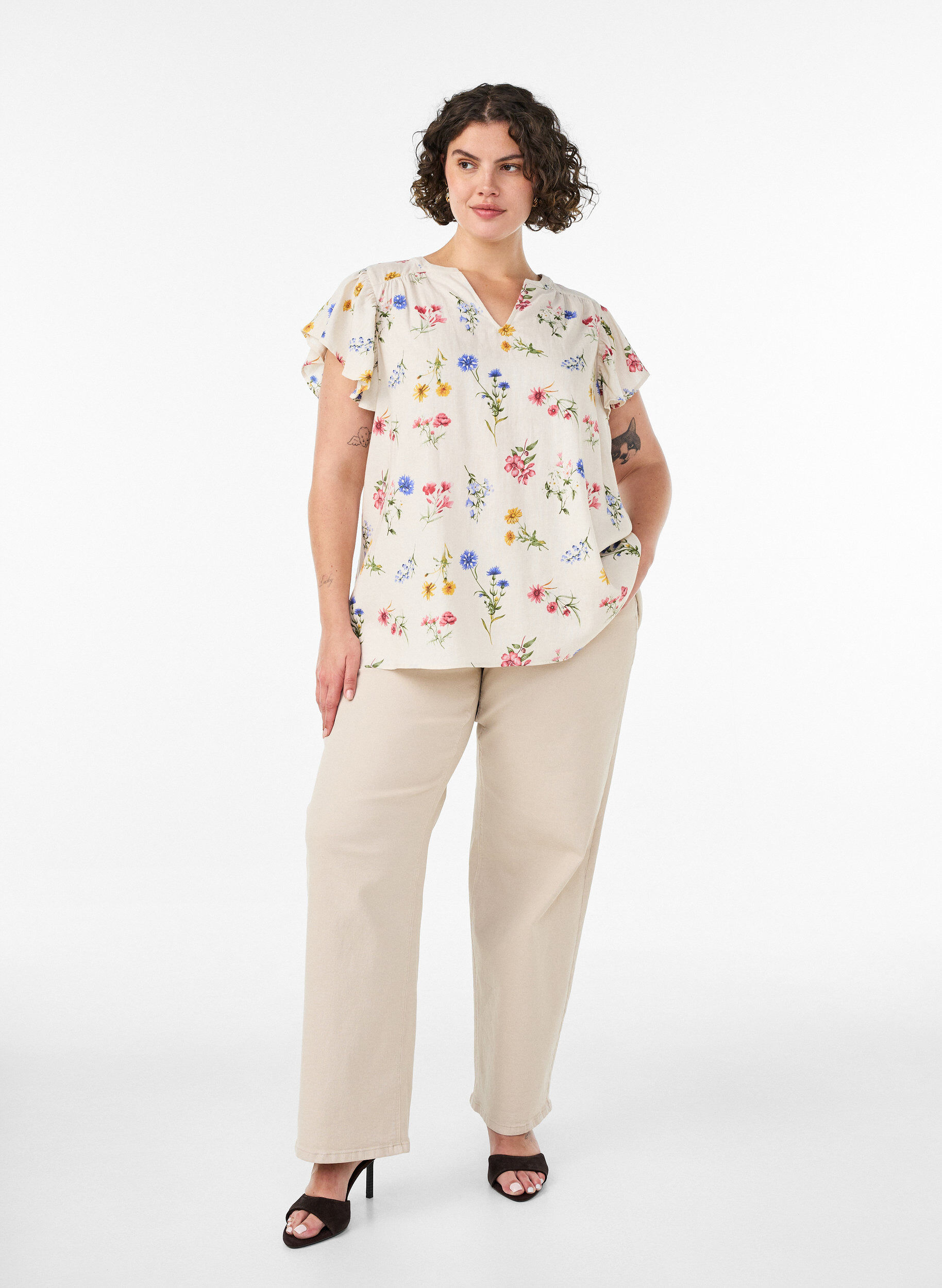 ZizzifashionViscose and linen blouse with ruffle sleeves, Beige, Model image number 1
