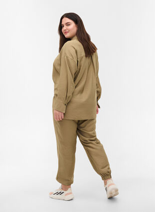 Loose viscose trousers with elastic borders and pockets, Timber Wolf, Model image number 1