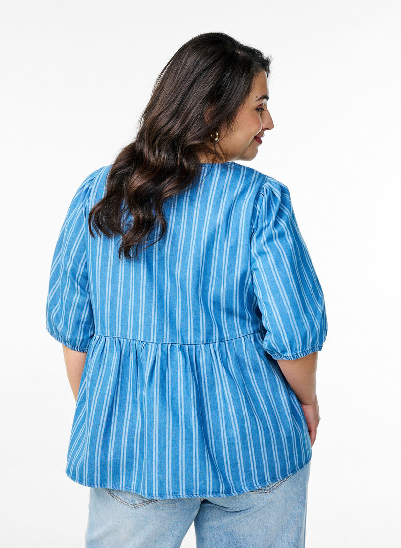 Short-sleeved denim blouse with stripe pattern, Blue, Model image number 2