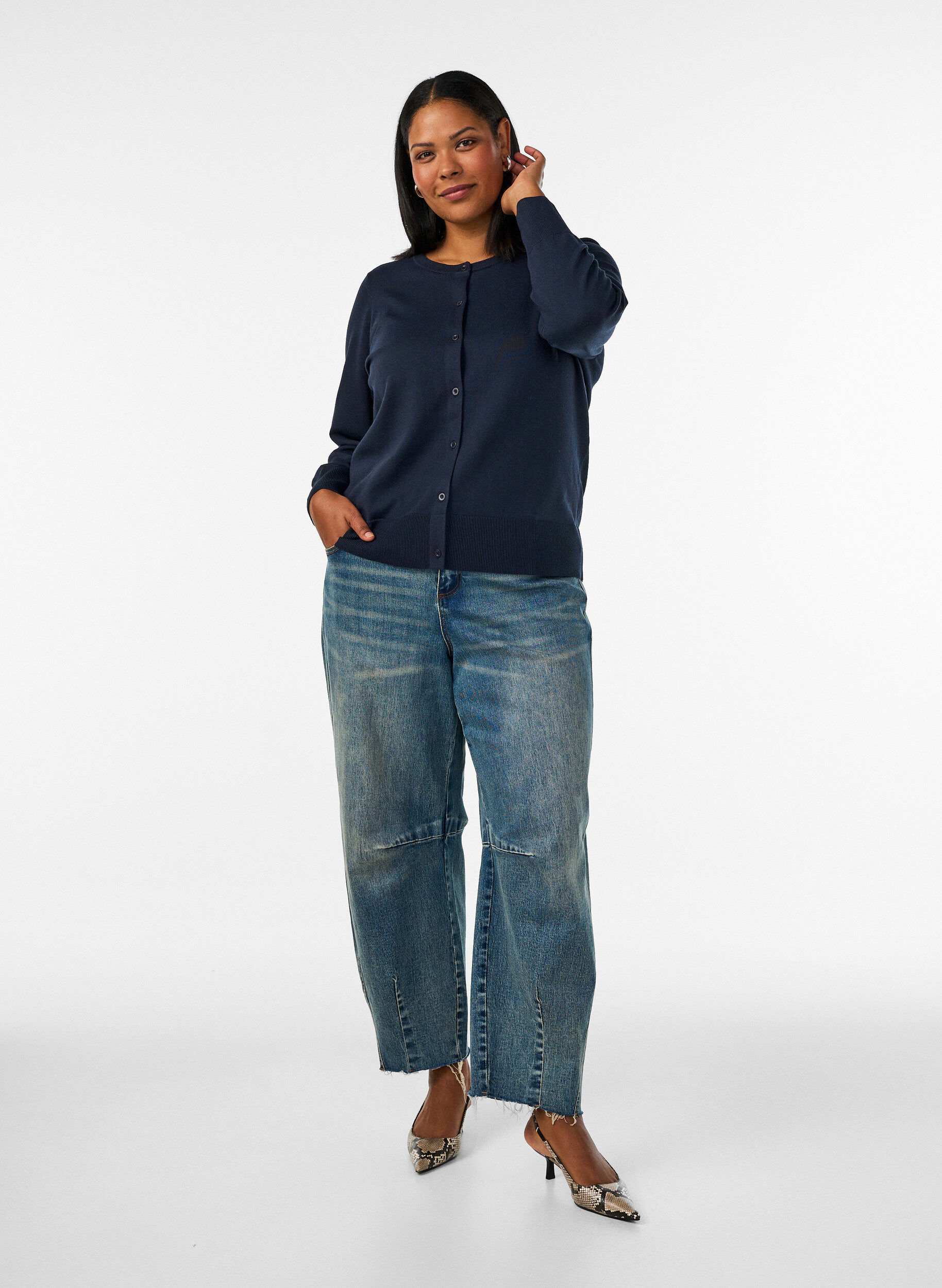 ZizzifashionFine-knit cardigan with round neck, Blue, Model image number 1