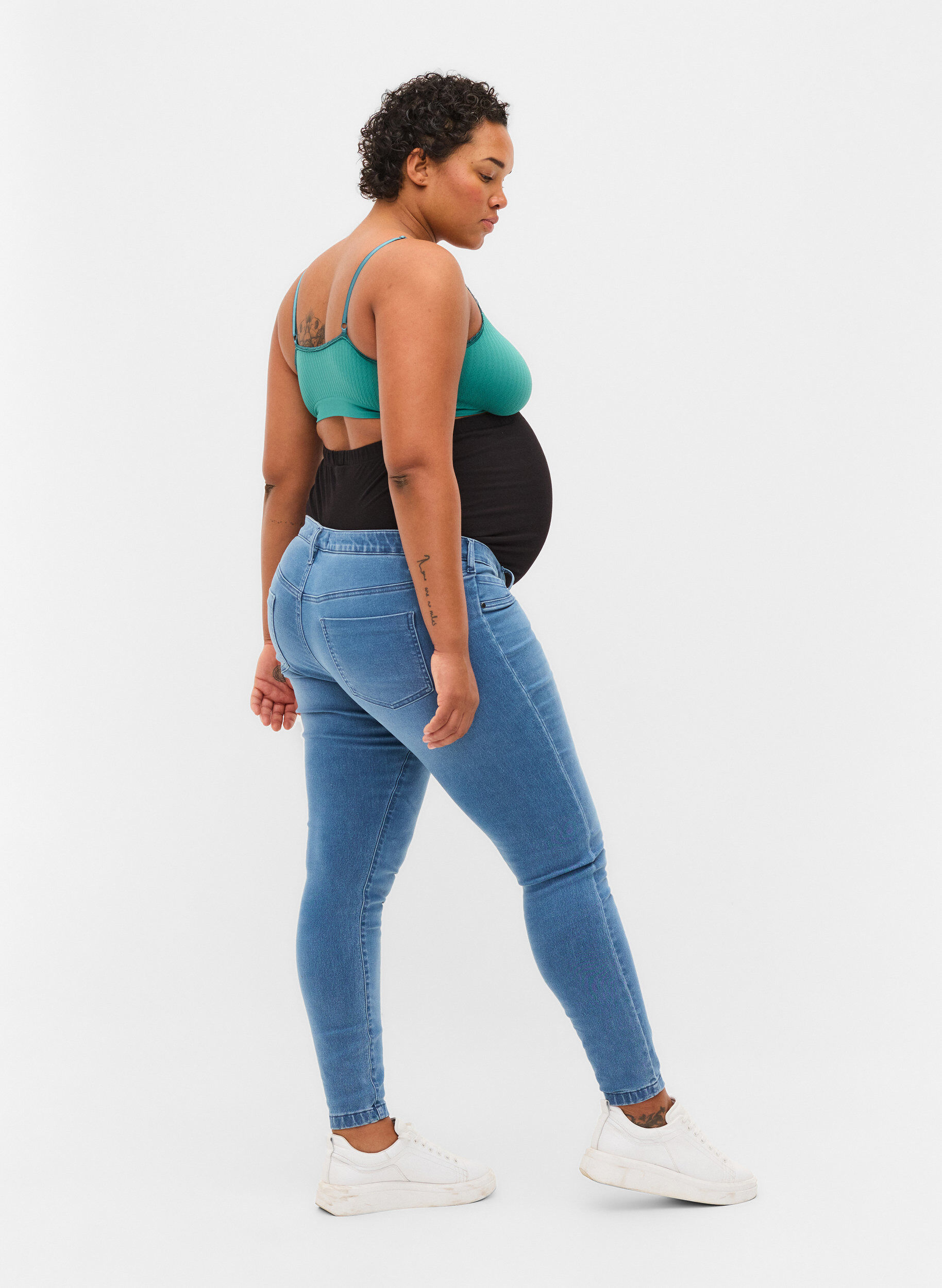 Zizzifashion Maternity jeggings in a cotton blend, Light blue denim, Model image number 1