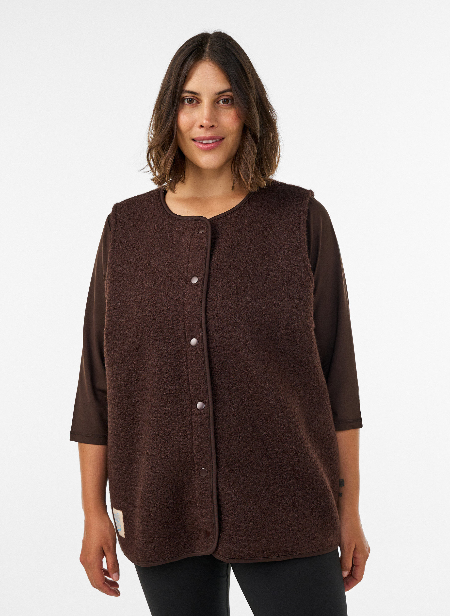 Fleece vest with press buttons and side pockets, Brown, Model