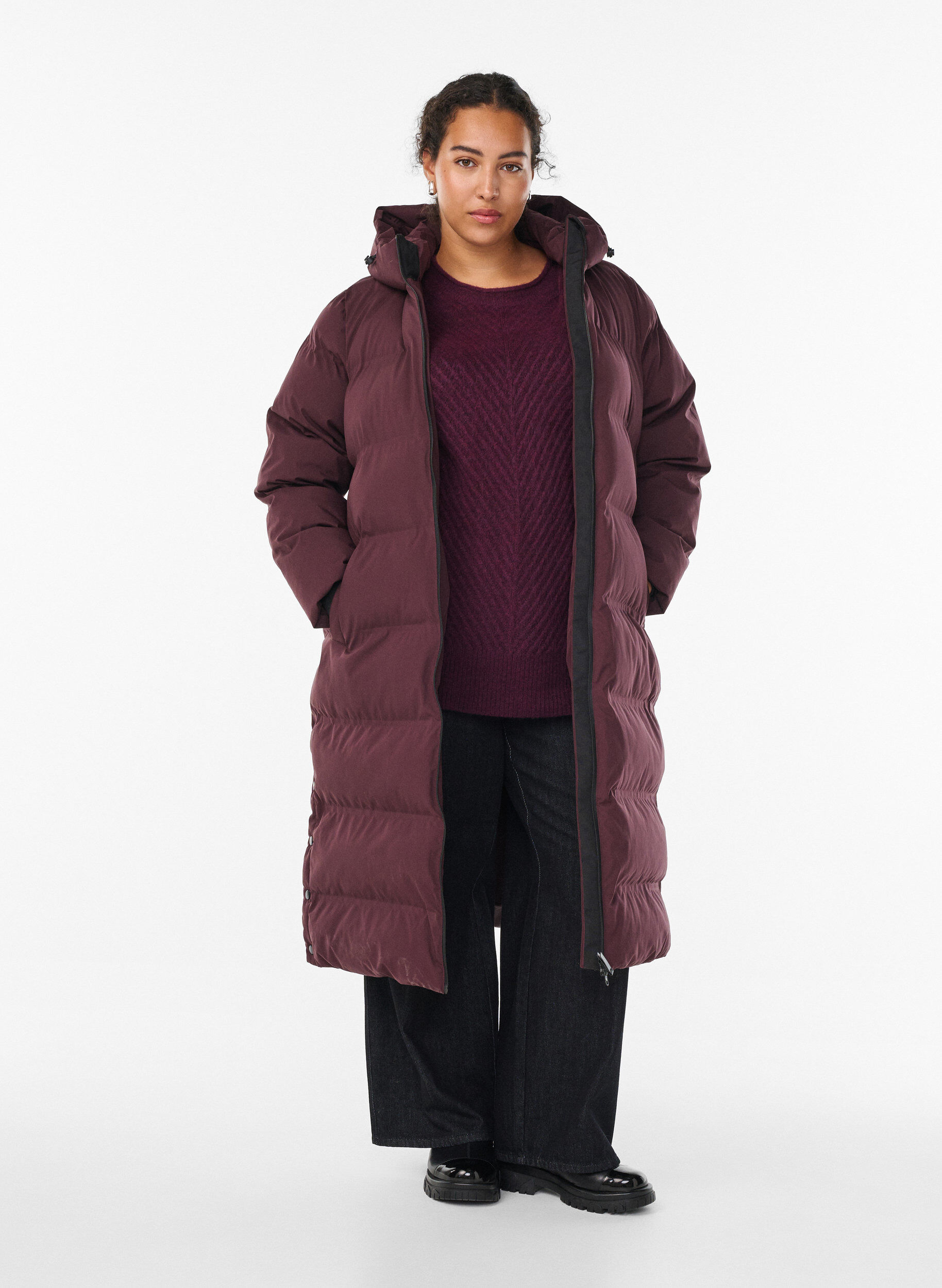 Long puffer winter coat with hood, Dark Bordeaux, Model