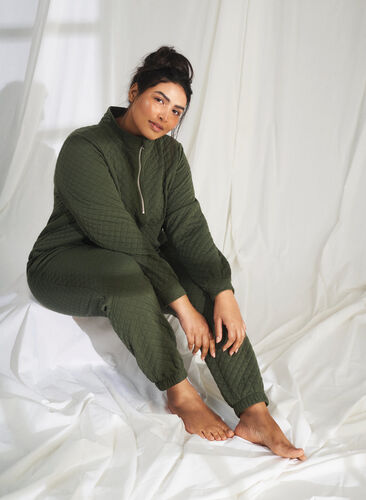 Quilted jogging bottoms with pockets, Thyme, Image image number 0