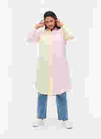 Long cotton shirt with color-block, Popcorn/Pink, Model