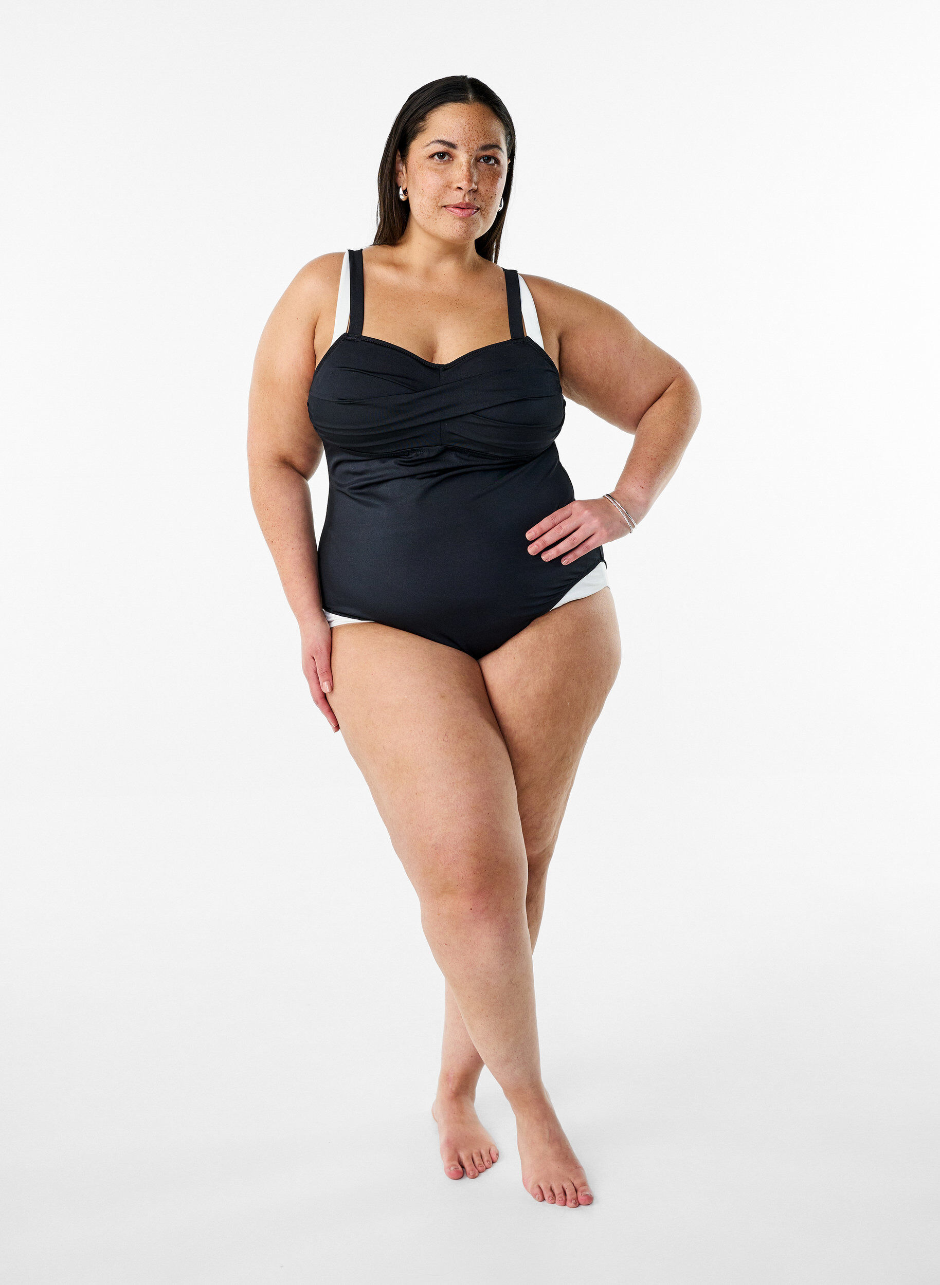 Zizzifashion Swimsuit with padding and contrast detailing, Black, Model image number 0