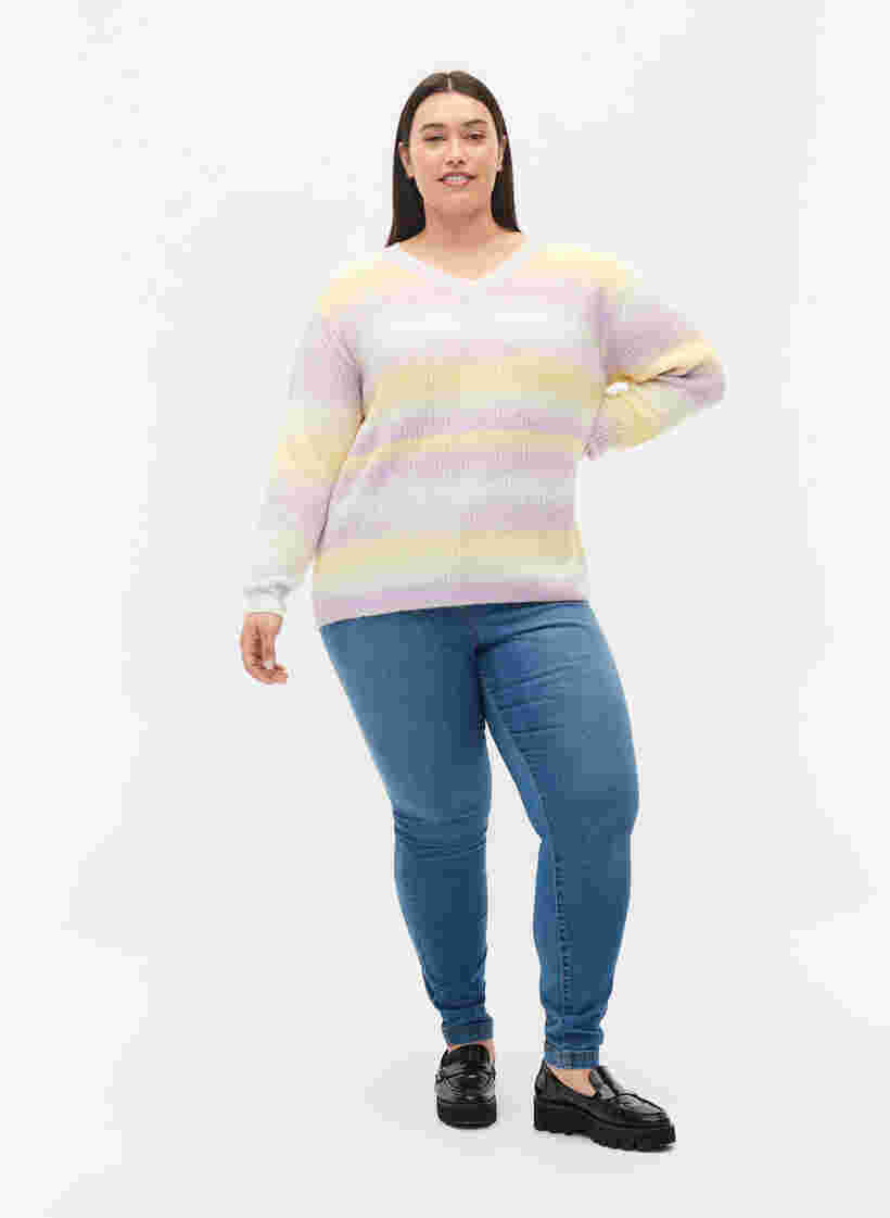 Knitted jumper with v-neckline, Lavender Comb., Model image number 2