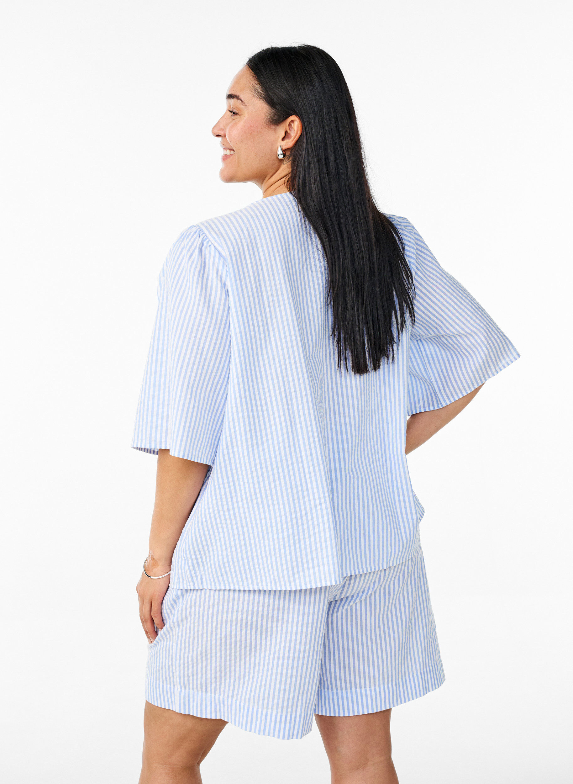 Zizzifashion FLASH - Striped Shorts with a high waist, Blue, Model image number 2