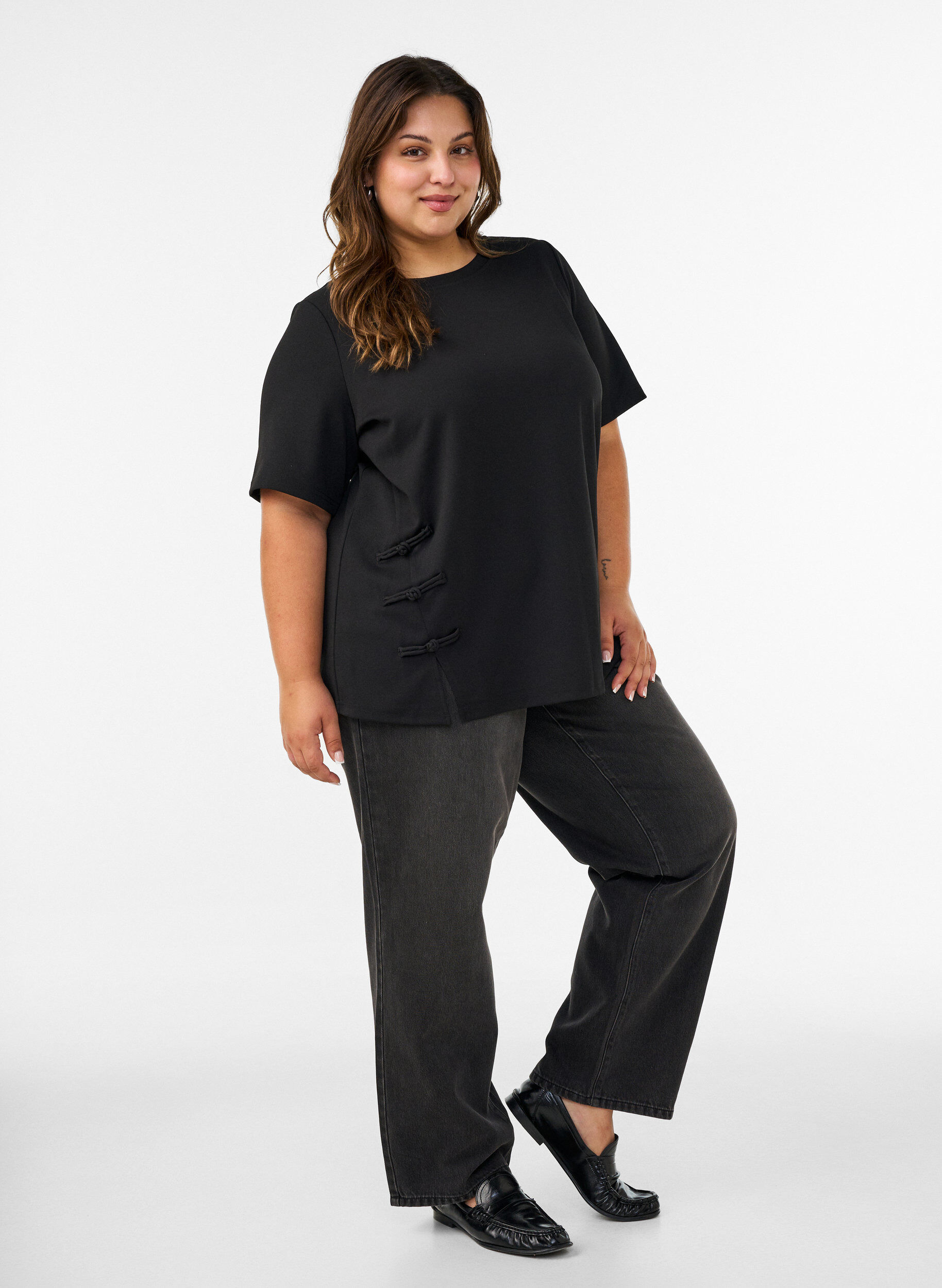 ZizzifashionT-shirt with slits and decorative knot closures, Black, Model image number 1