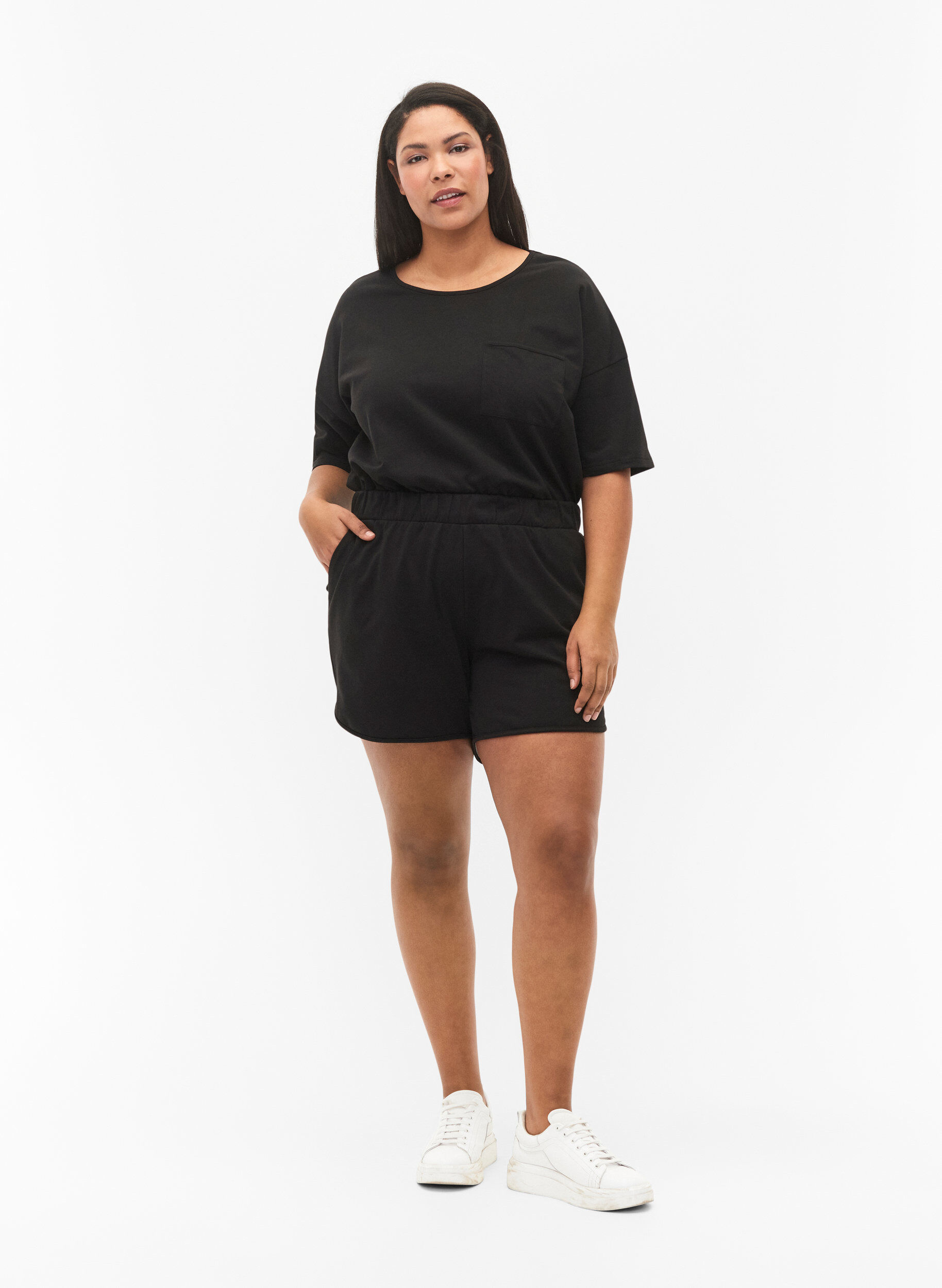 Zizzifashion Plain workout shorts with pockets, Black, Model image number 3