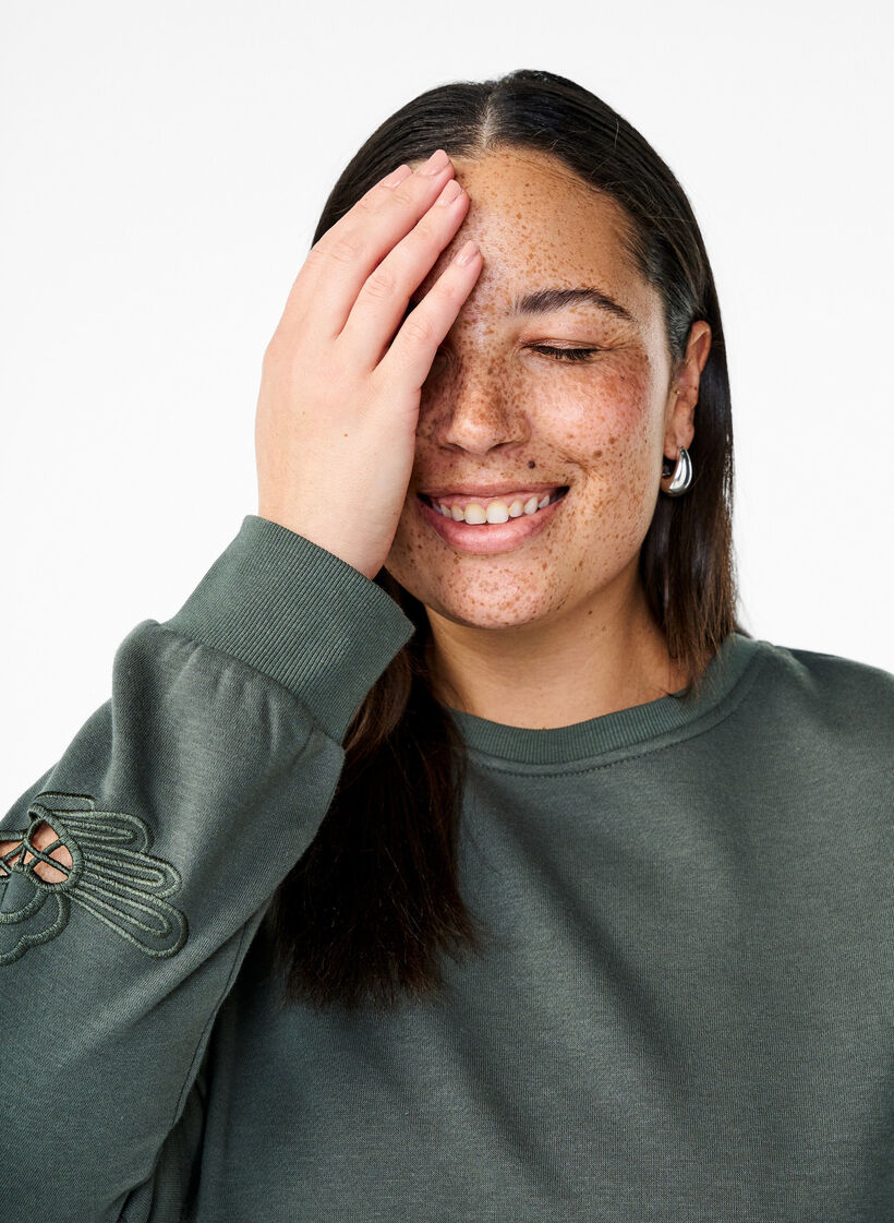 Sweatshirt with embroidered cut-outs, Thyme, Image image number 0