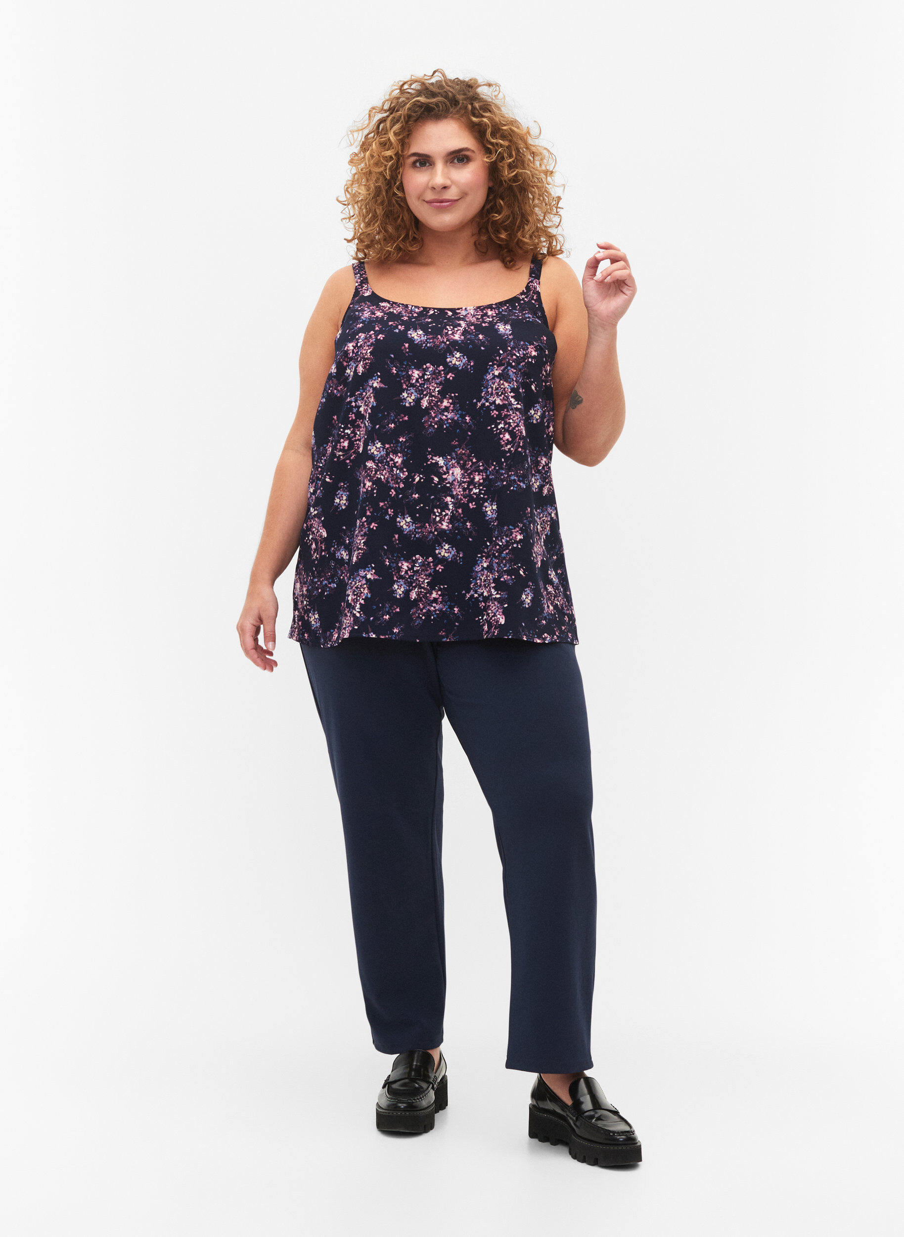 Zizzifashion FLASH - Top with print, Navy Rose Flower, Model image number 2