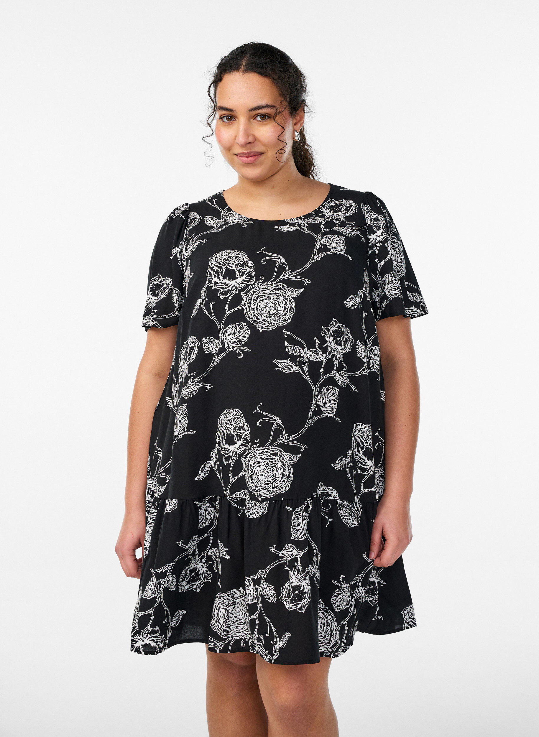 Viscose dress with cutline, Black, Model