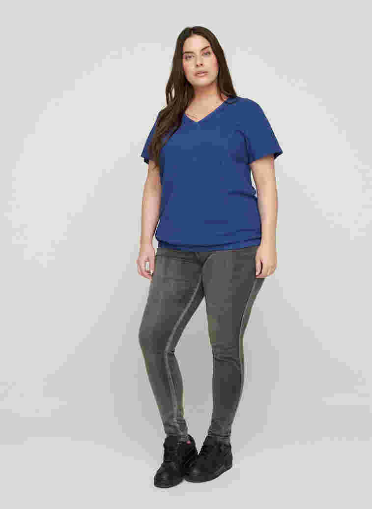 Short-sleeved cotton blouse with a v-neck, Twilight Blue, Model image number 3