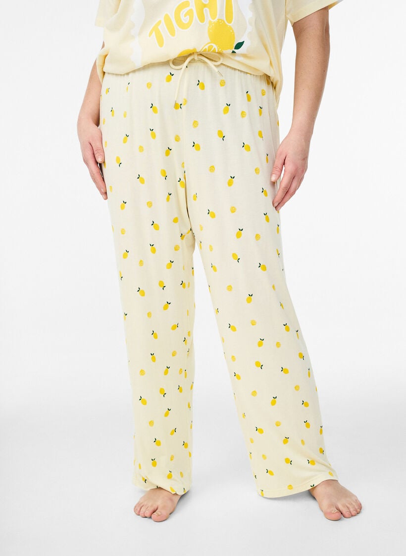 Pyjama trousers in soft jersey with high waist and fruit print, Yellow, Model image number 2