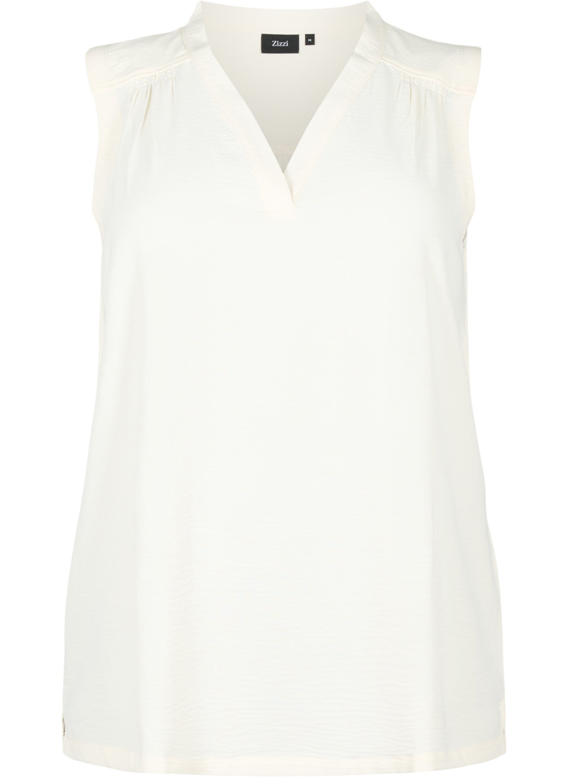 Sleeveless top with wrinkle details