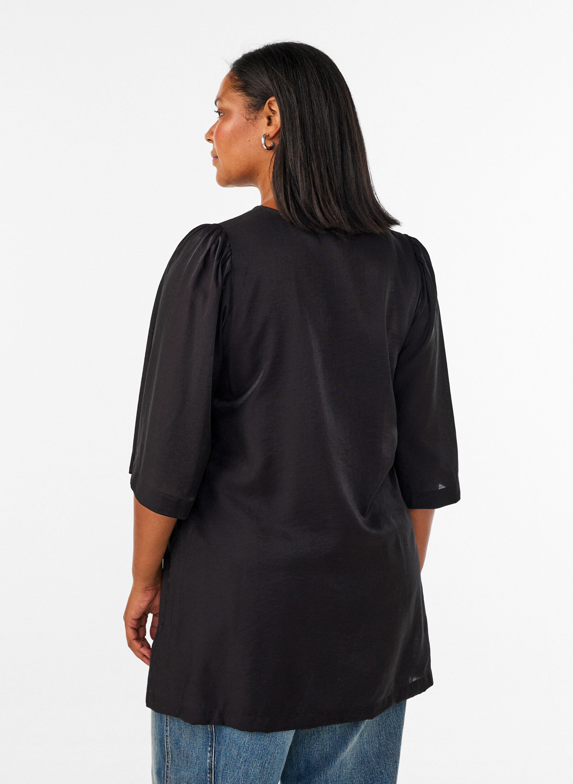 ZizzifashionShiny tunic with a V-neck and 3/4 sleeves, Black, Model image number 2