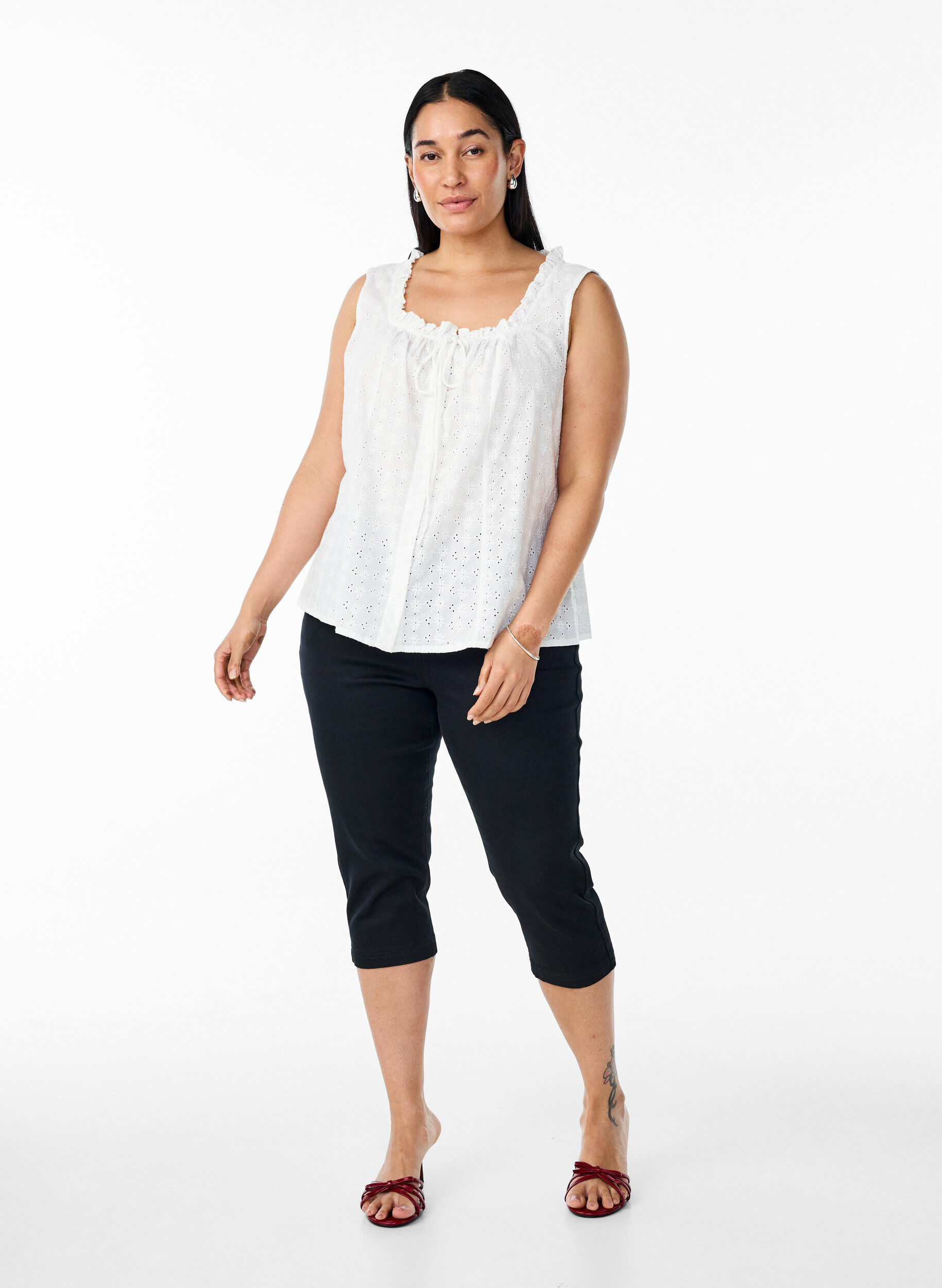 ZizzifashionSleeveless blouse with broderie anglaise and ruffles, Vanilla, Model image number 1