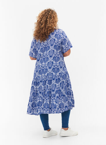 Short-sleeved viscose dress with print, S. the web Oriental, Model image number 1