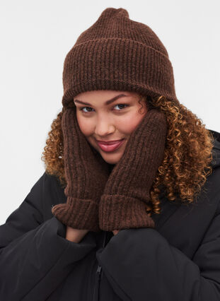 Knitted mittens, Brown, Model image number 1