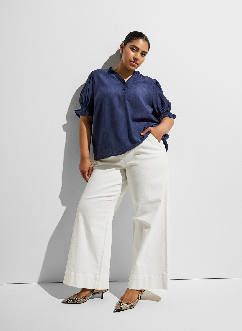 Blouse in a crinkled viscose blend with a V-neck, Blue, Image image number 0
