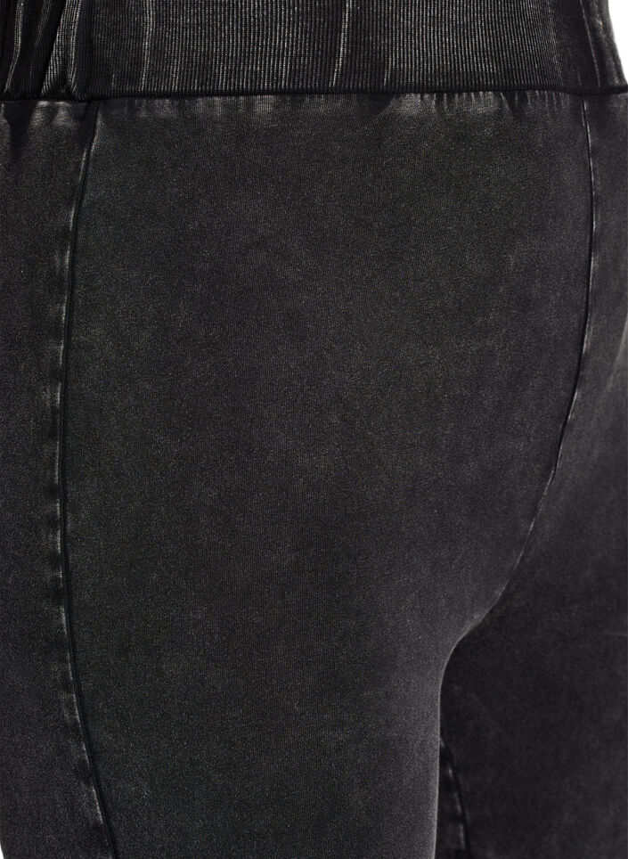 Fitted jersey shorts with a washed effect, Black, Packshot image number 2