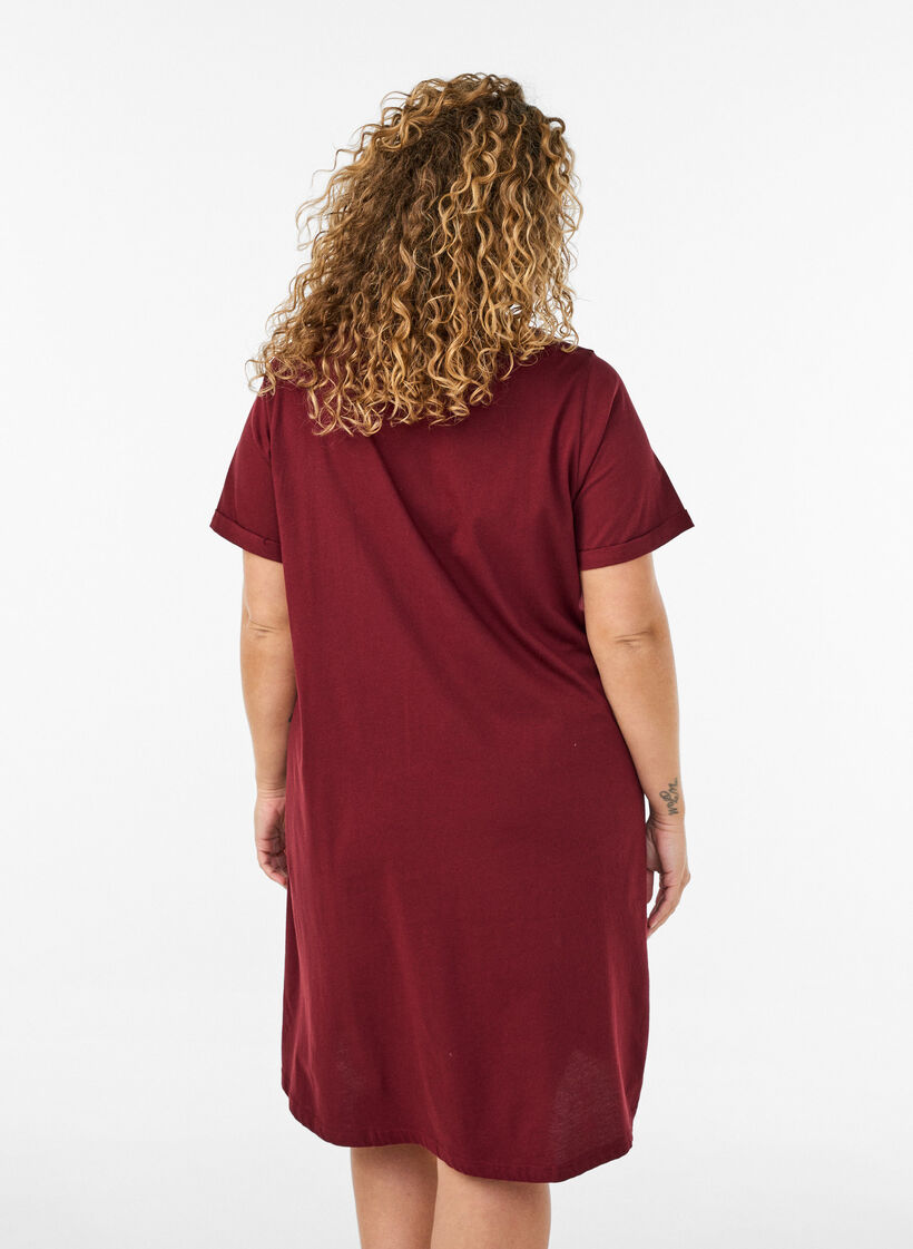 Short-sleeved nightgown in organic cotton, Dark Bordeaux, Model image number 2