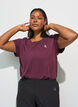 Solid-coloured training T-shirt, Red, Model image number 3