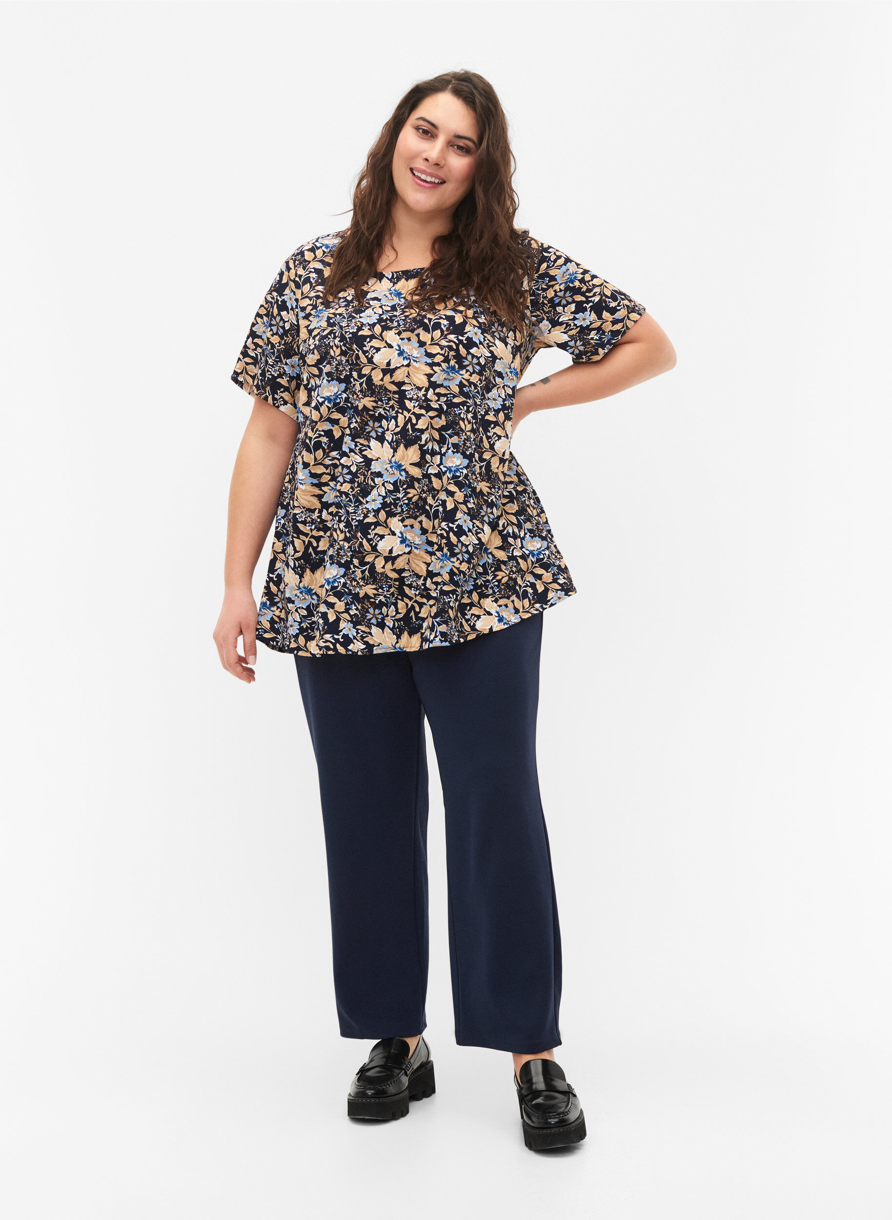 Zizzifashion FLASH - Blouse with short sleeves and print, Brown Blue Flower, Model image number 2