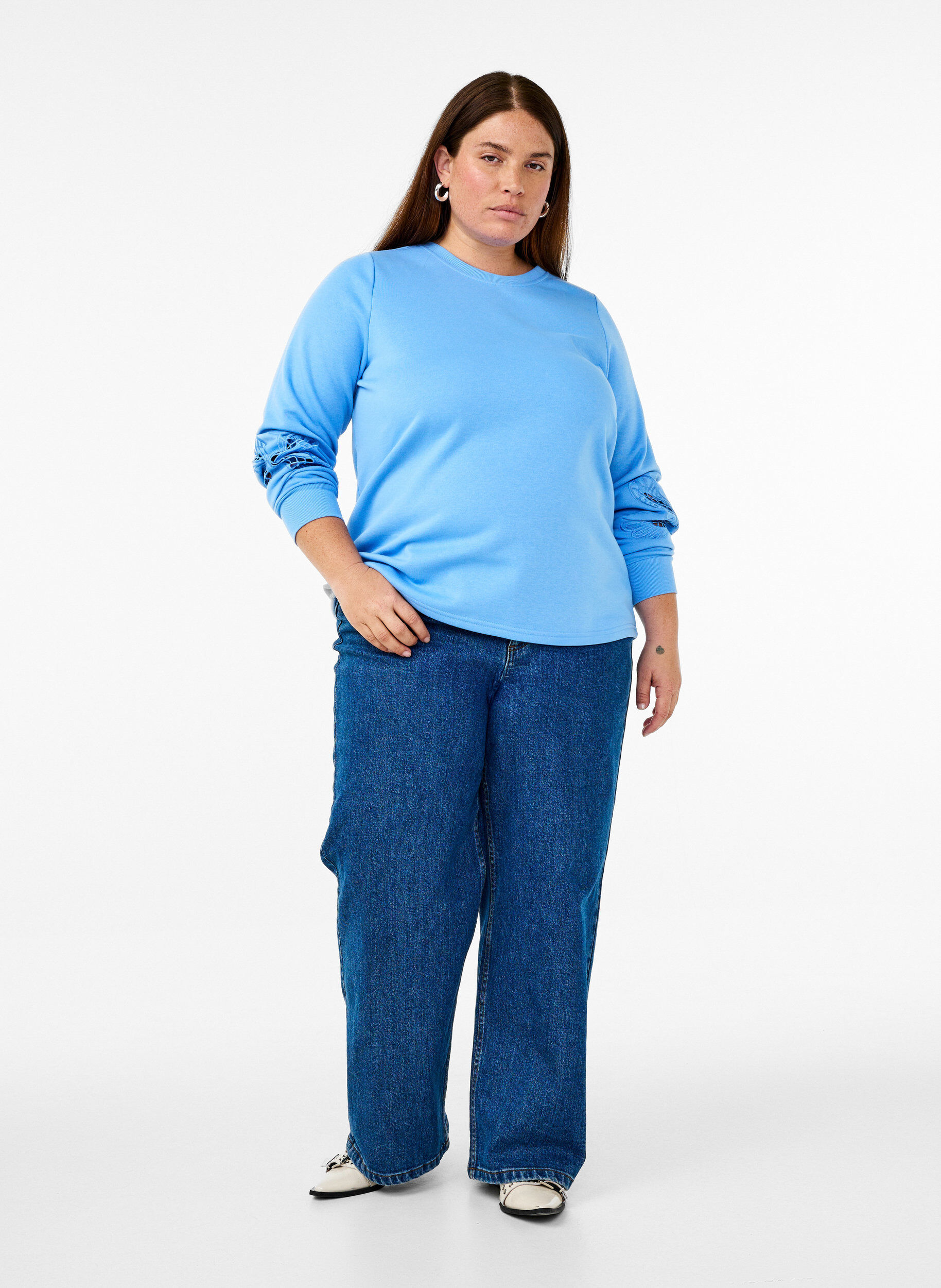 Zizzifashion Sweatshirt with embroidered cut-outs, Della Robbia Blue, Model image number 2