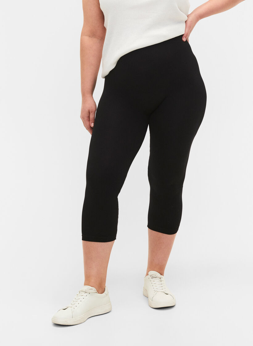 Seamless 3/4 leggings, Black, Model image number 0