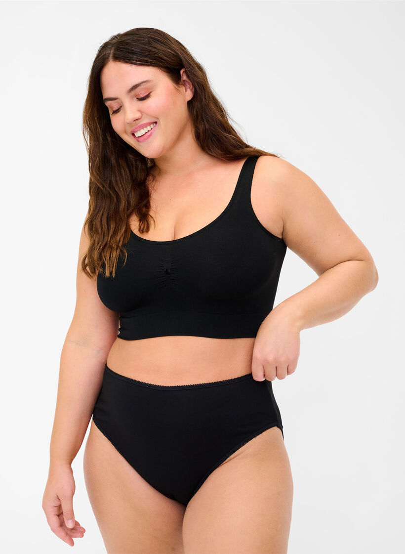 3-pack regular waist cotton briefs, Black, Model image number 0