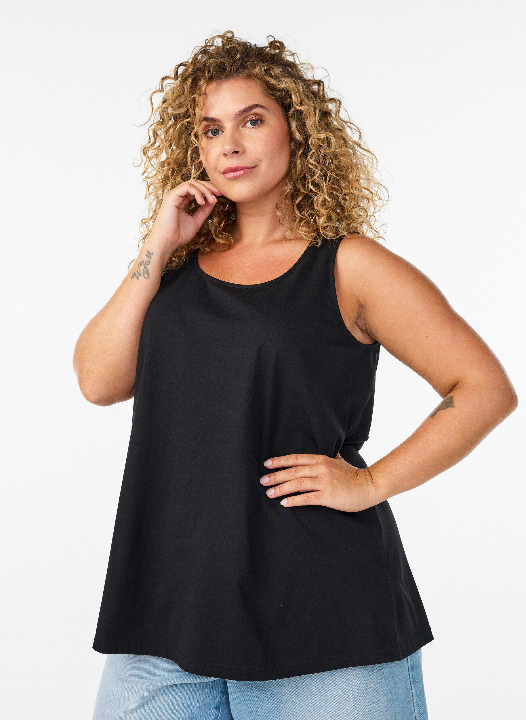 Cotton top with a-shape, Black, Model