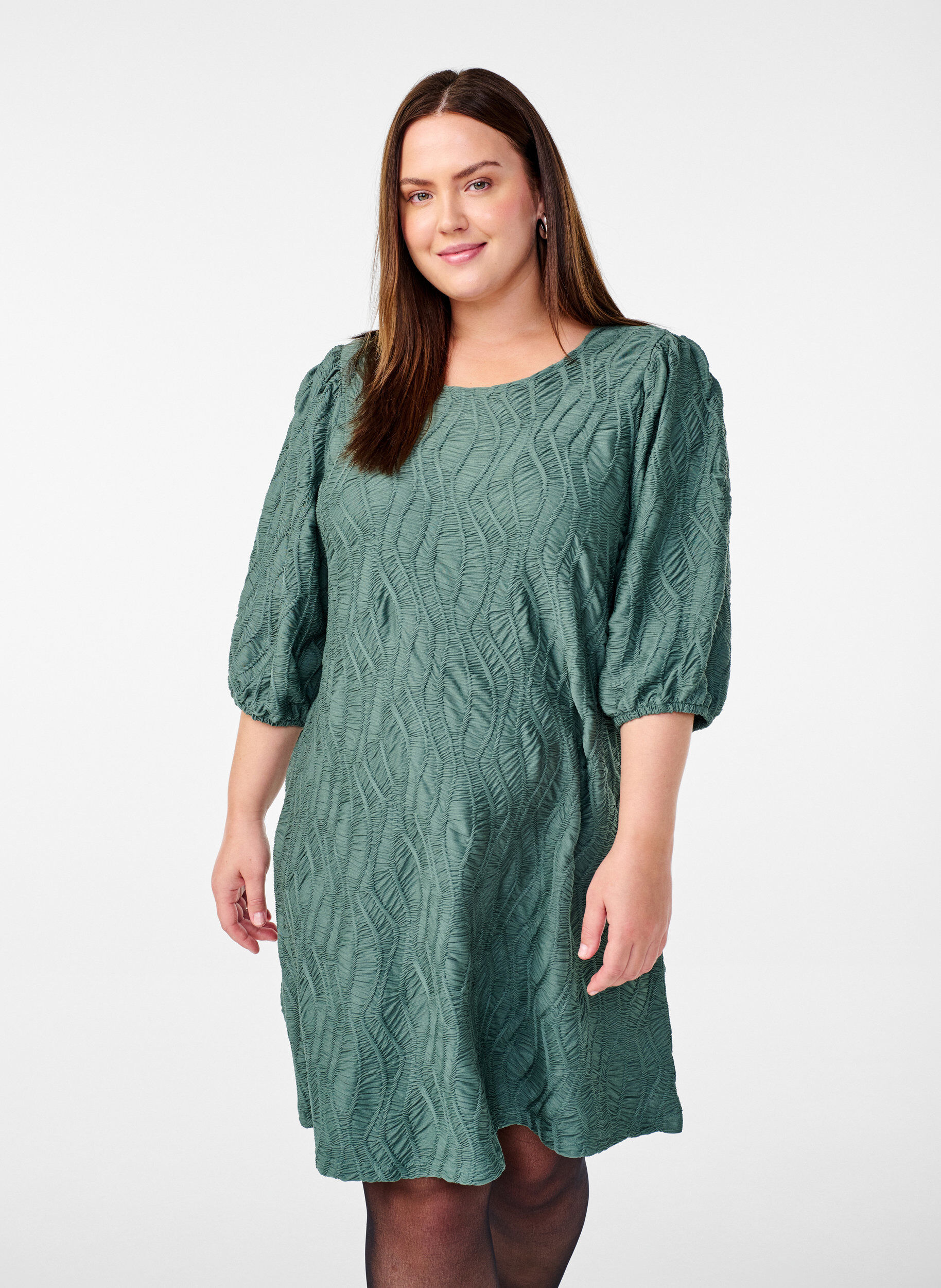 Zizzifashion Short dress with texture and 3/4 sleeves, Green, Model image number 0