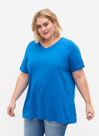 Short sleeve t-shirt with a-shape, French Blue, Model