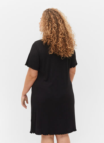 Short sleeve nightdress with lace, Black, Model image number 1