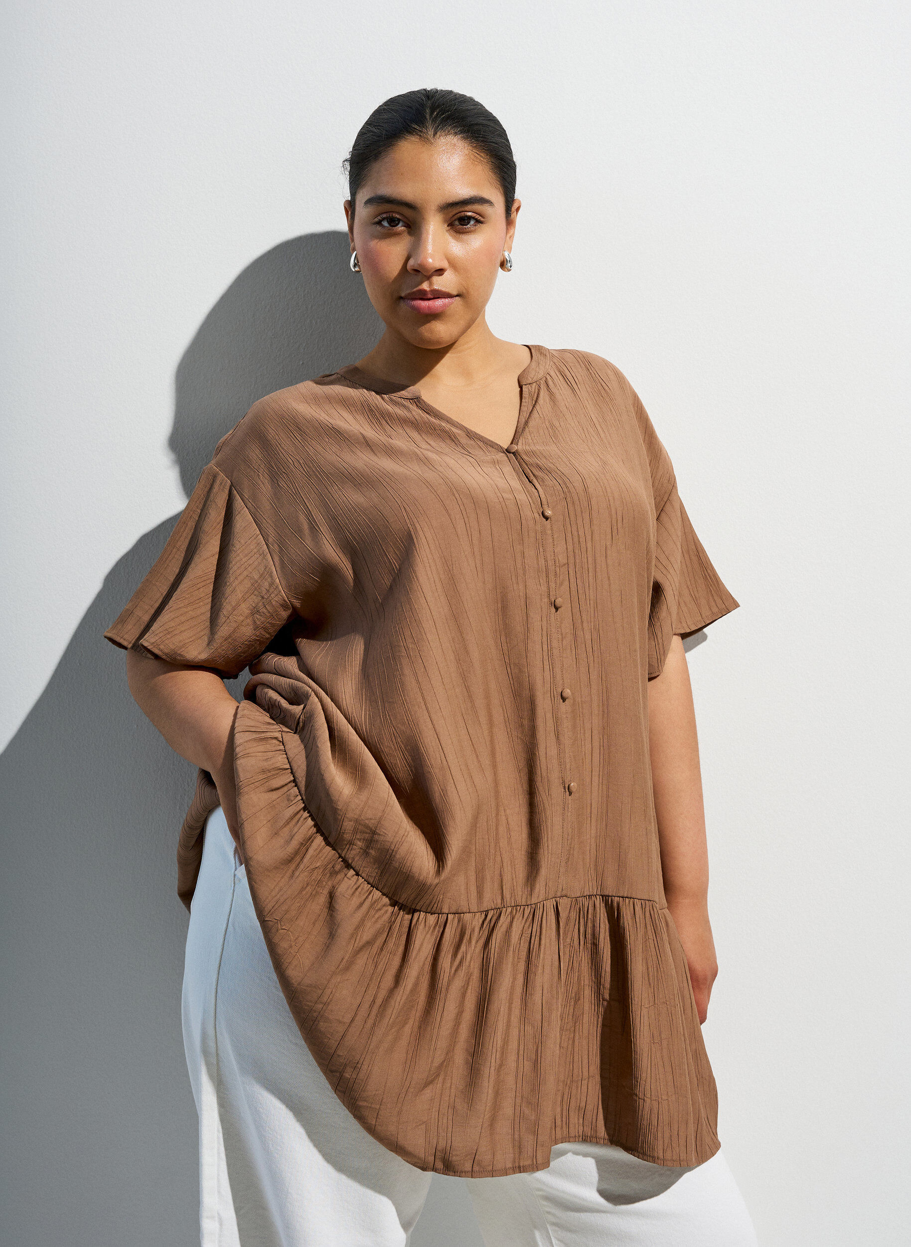 ZizzifashionLoose tunic with crinkled texture and ruffle hem, Brown, Image image number 0