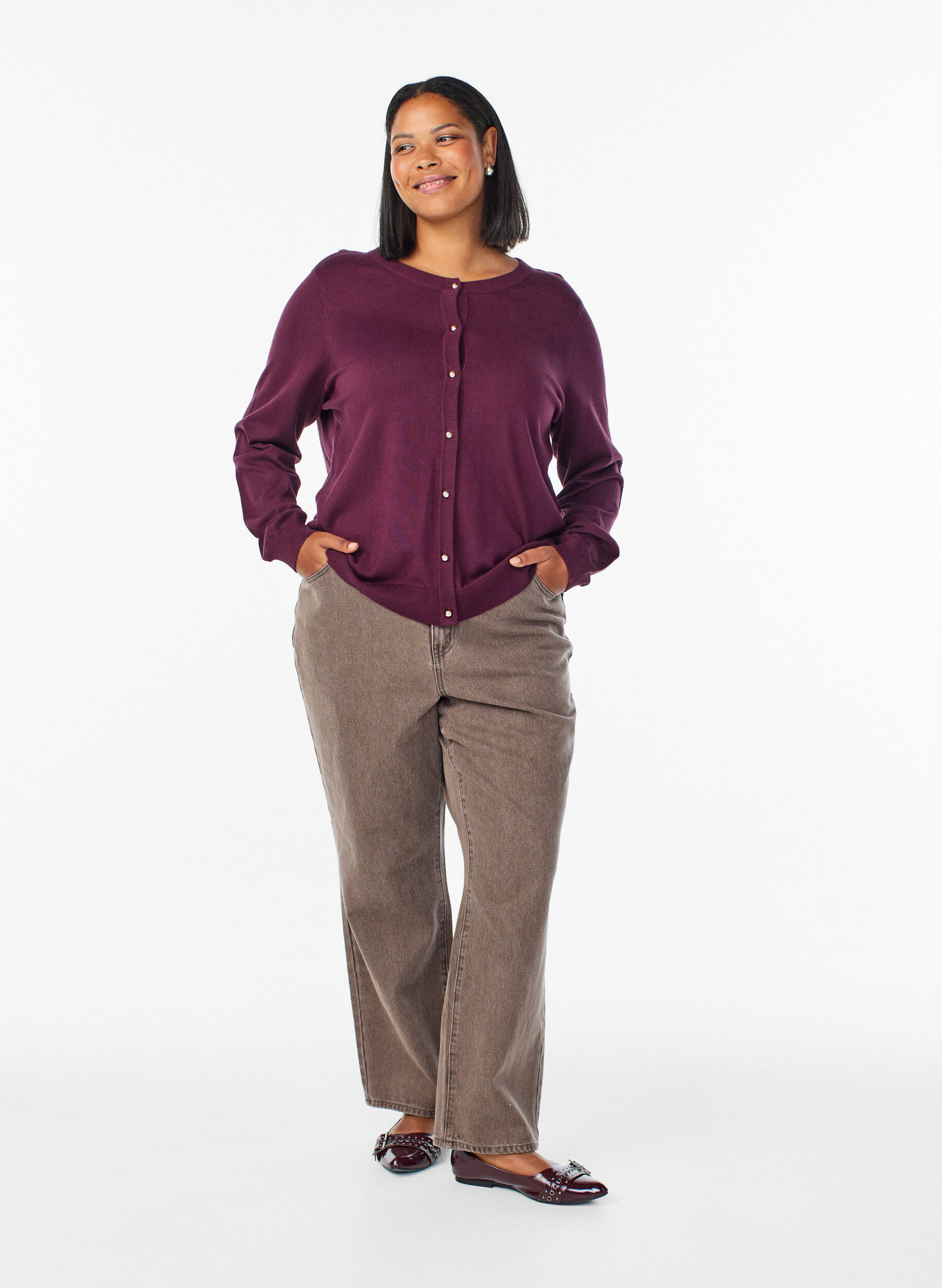 Zizzifashion Fine-knit cardigan with ball buttons, Red, Model image number 1