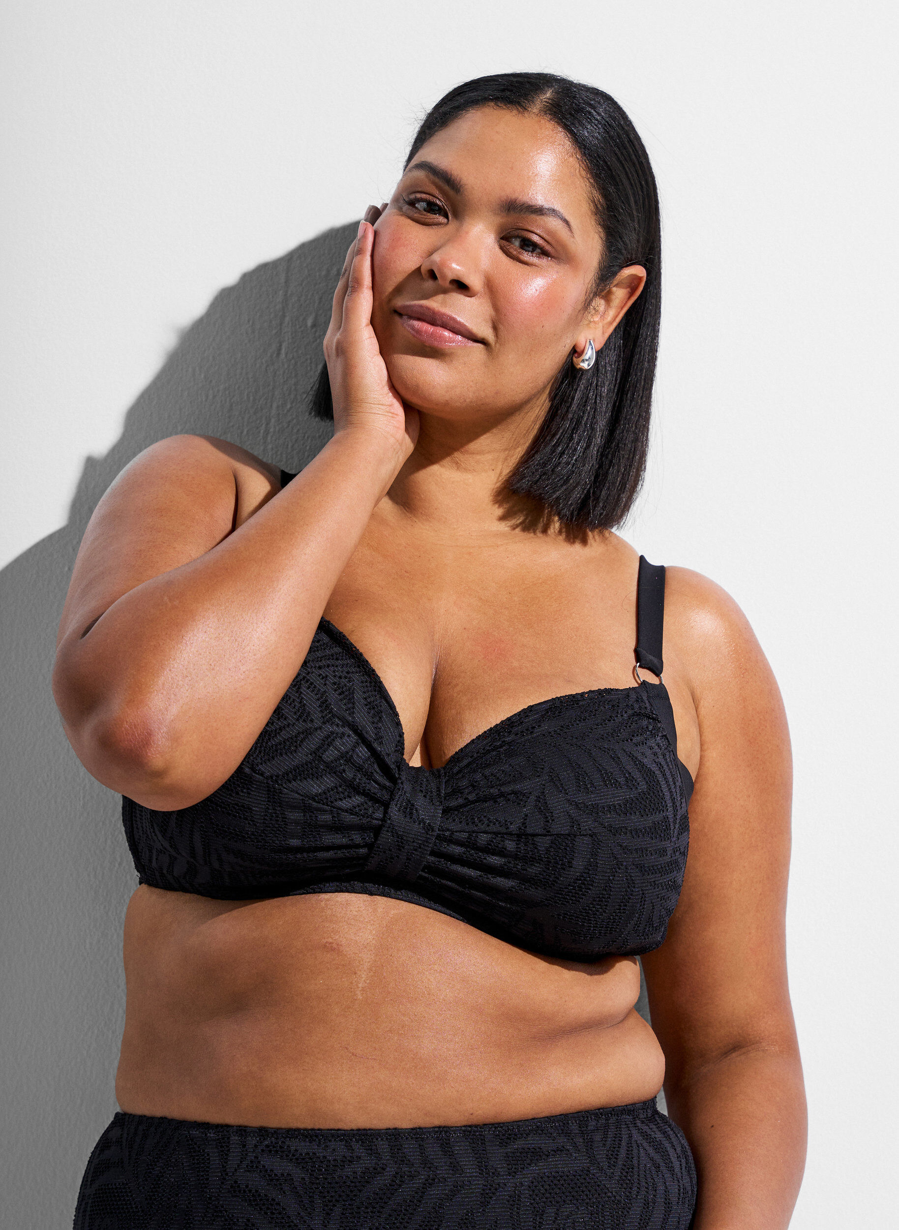 ZizzifashionBikini bra with structured mesh and removable inserts, Black, Model image number 3