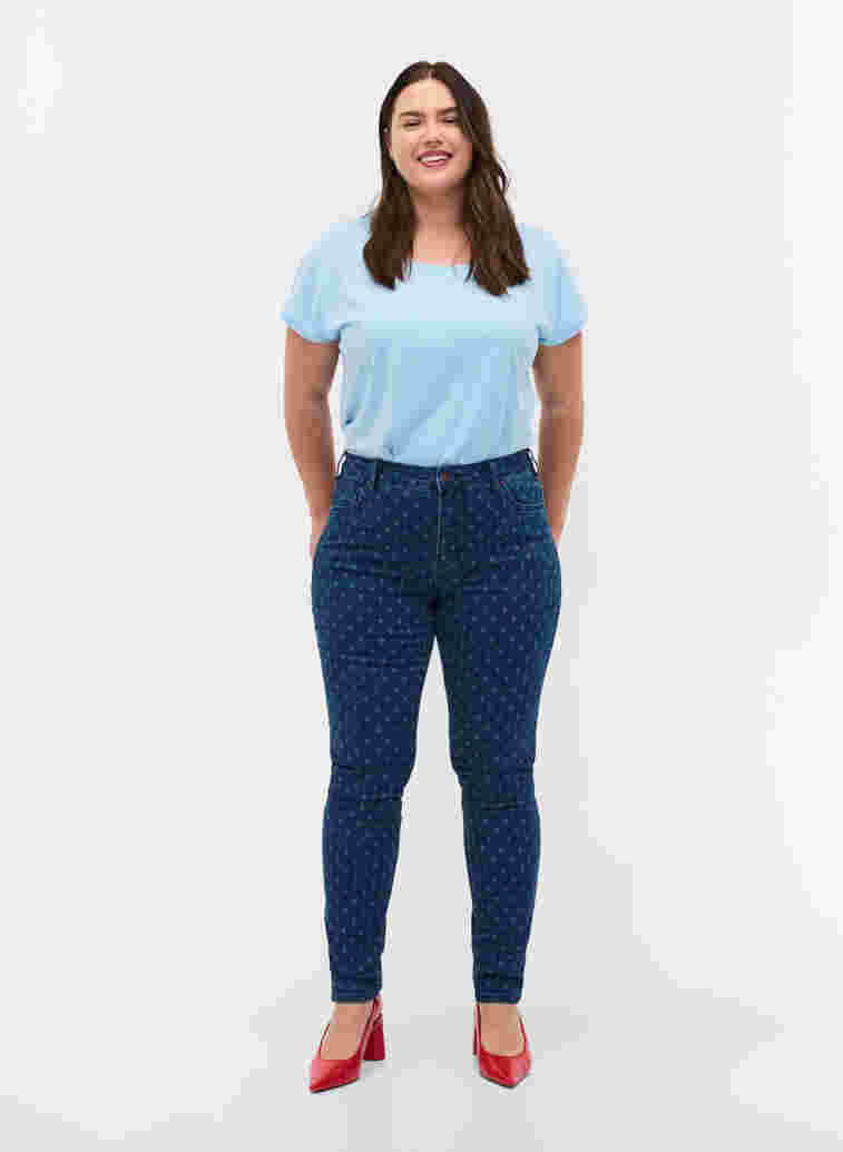 Super slim Amy jeans with print details, Dark blue, Model