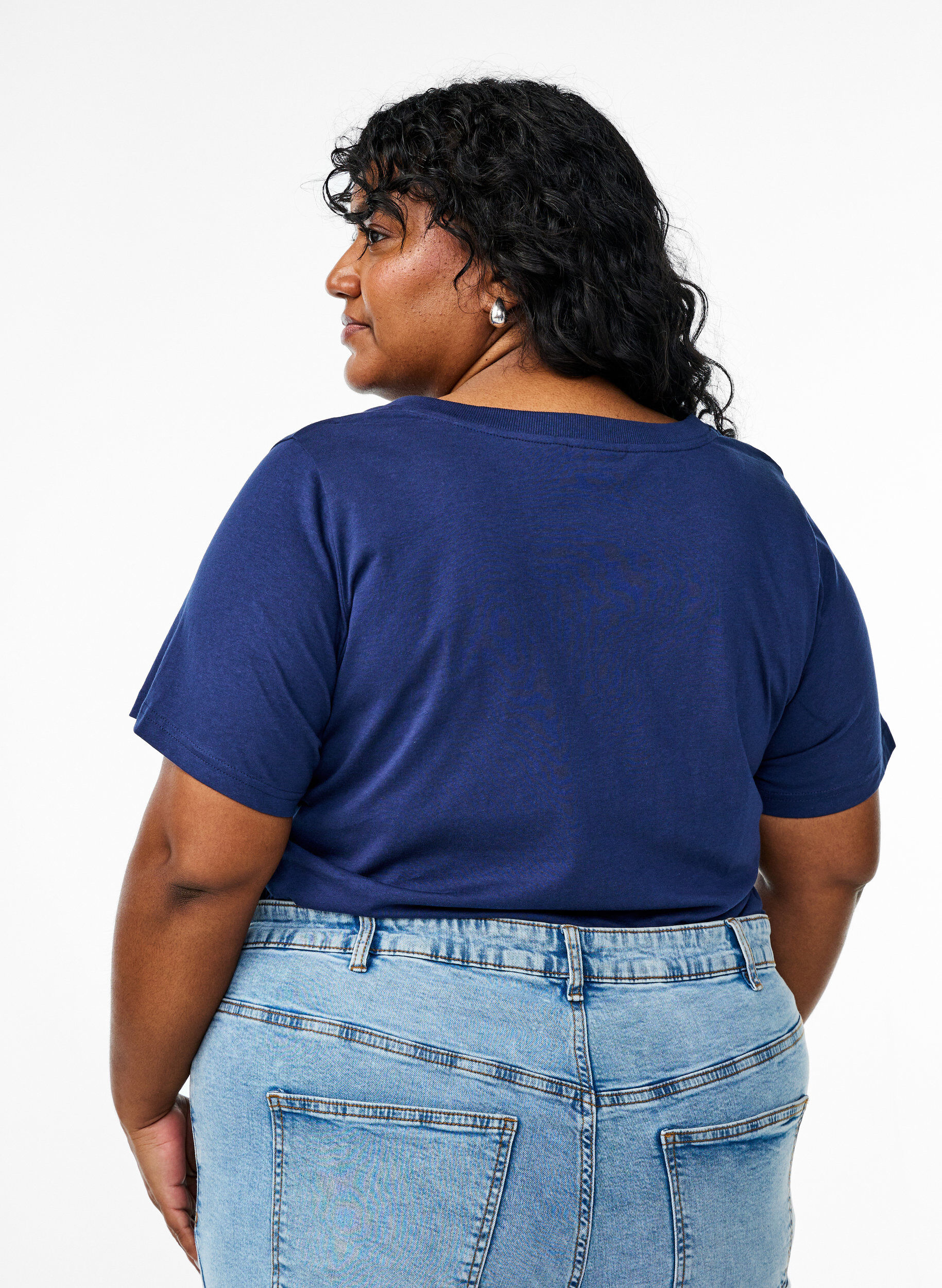 Zizzifashion Basic cotton T-shirt with a V-neck, Blue, Model image number 2