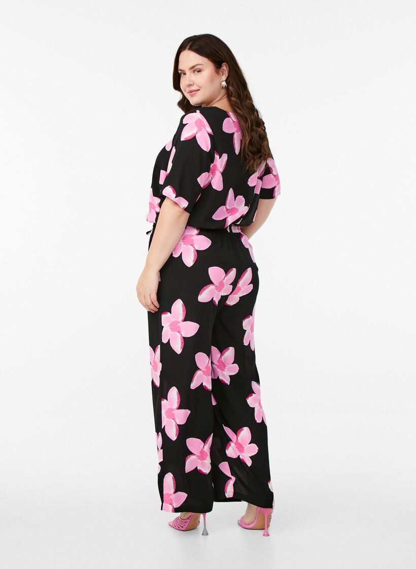 Loose viscose pants with print, Black, Model image number 1