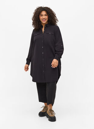 Long cotton shirt with chest pockets, Black, Model image number 3
