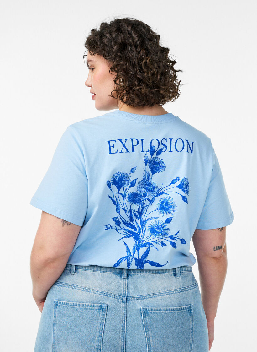 Cotton T-shirt with print, Light Blue, Model image number 2