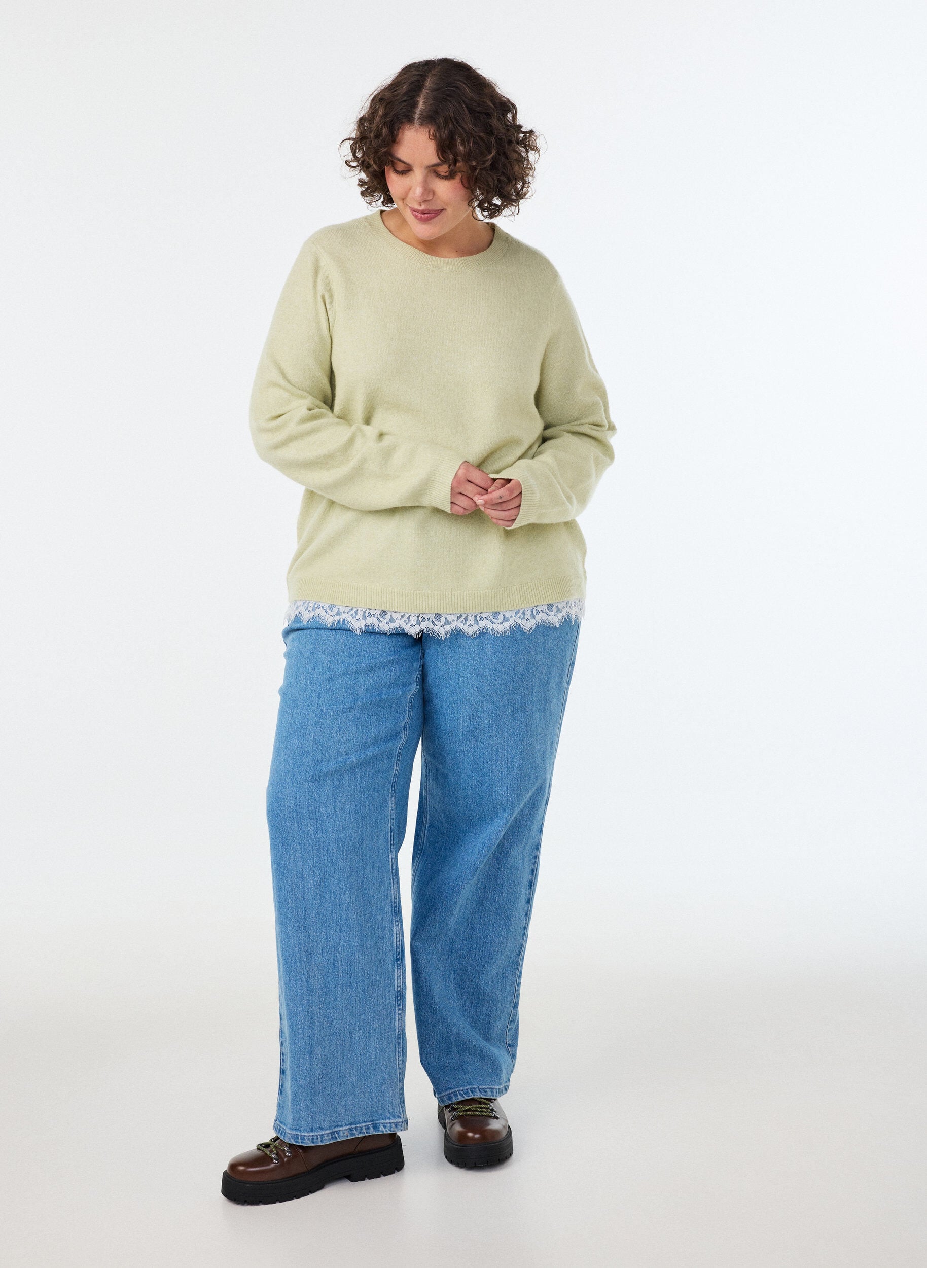 ZizzifashionKnitted blouse with lace trim at the hem, Green, Model image number 1