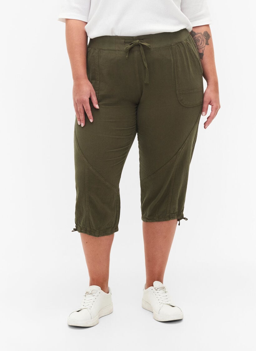 Cotton Capri trousers , Green, Model image number 2