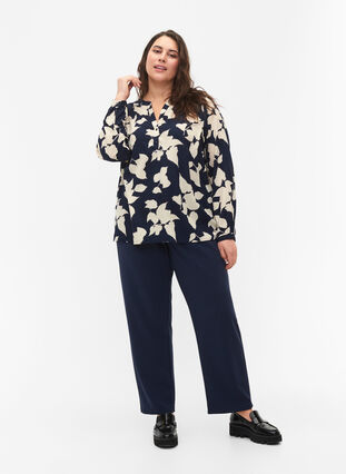 FLASH - Long sleeve blouse with print, Blue White Flower, Model image number 2