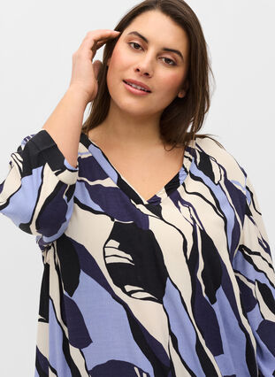Printed viscose blouse with 3/4-length sleeves, Blue Abstract AOP, Model image number 2